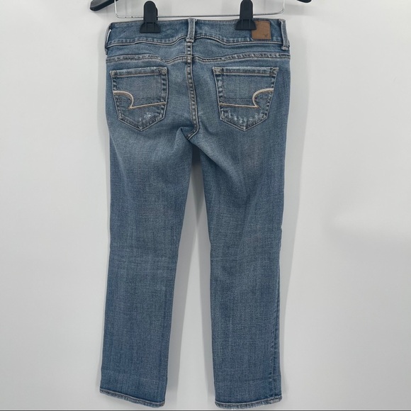 American Eagle Distressed Artist Cropped Jeans​ - Picture 3 of 5